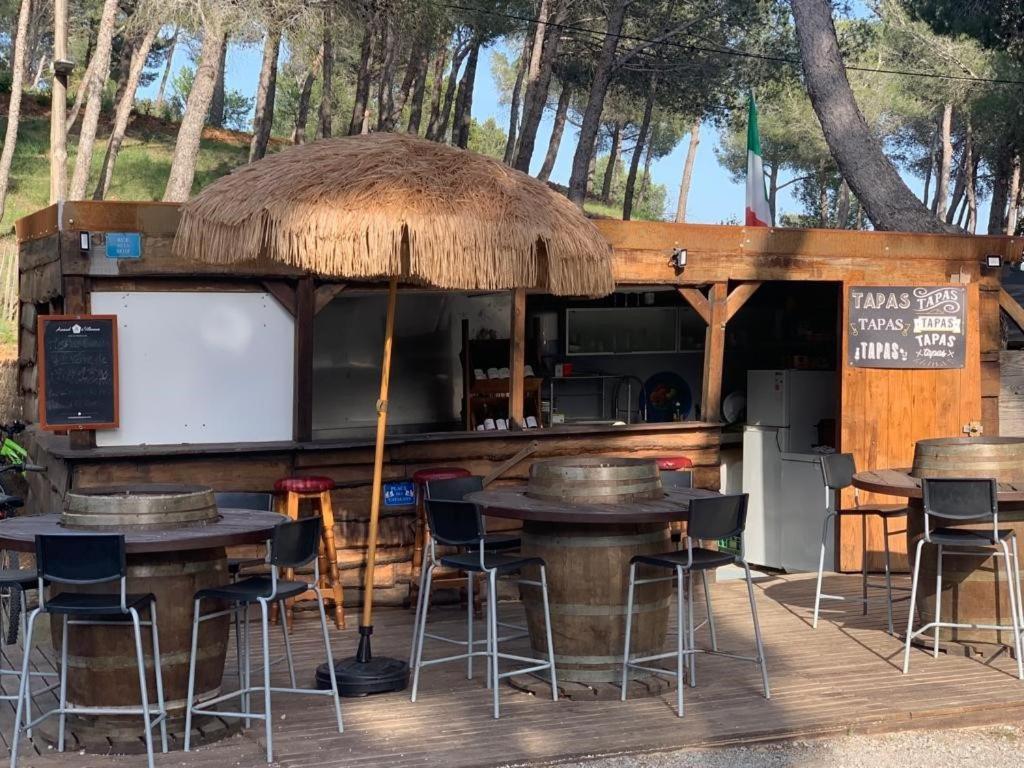Le Bois De Pins Camping 3*
